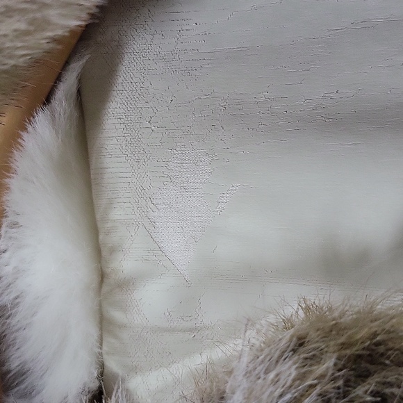 Faux Fur Reversible Vest - Picture 3 of 9